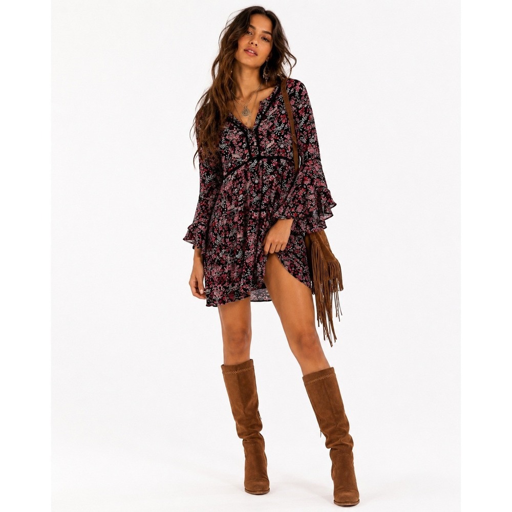 NWT C'isa Floral Print Mini Dress Black Boho Bell Sleeve Crochet Trim Size S